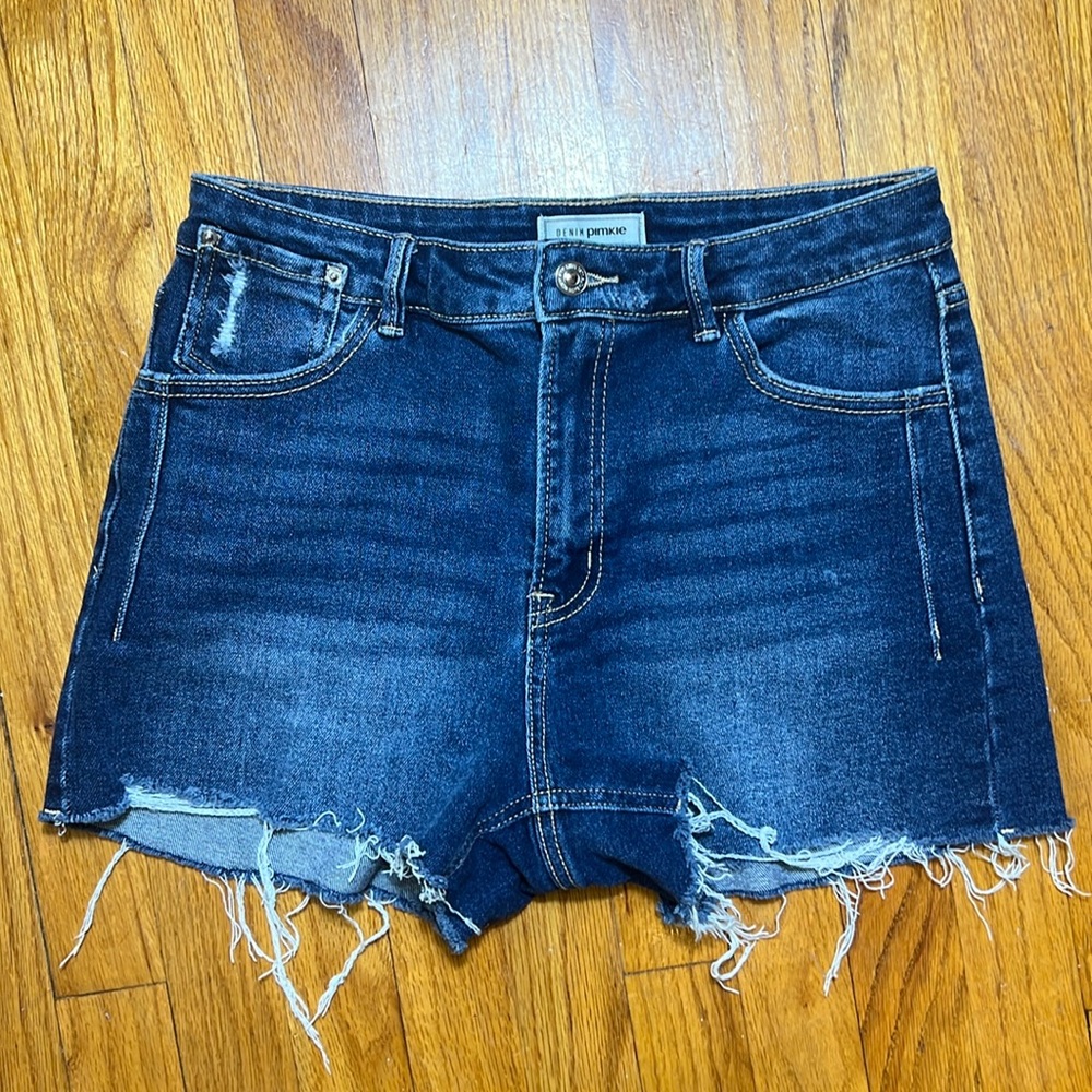BLUE JEAN SHORTS